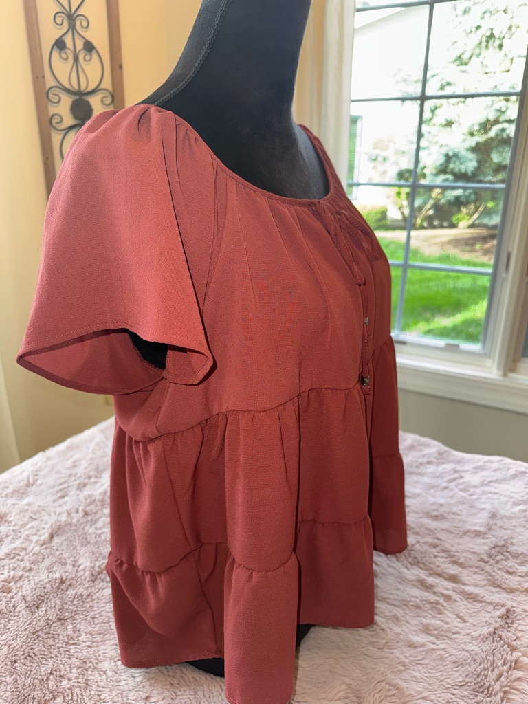 Tiered Flutter Sleeve Blouse With Tie Front Size Xl